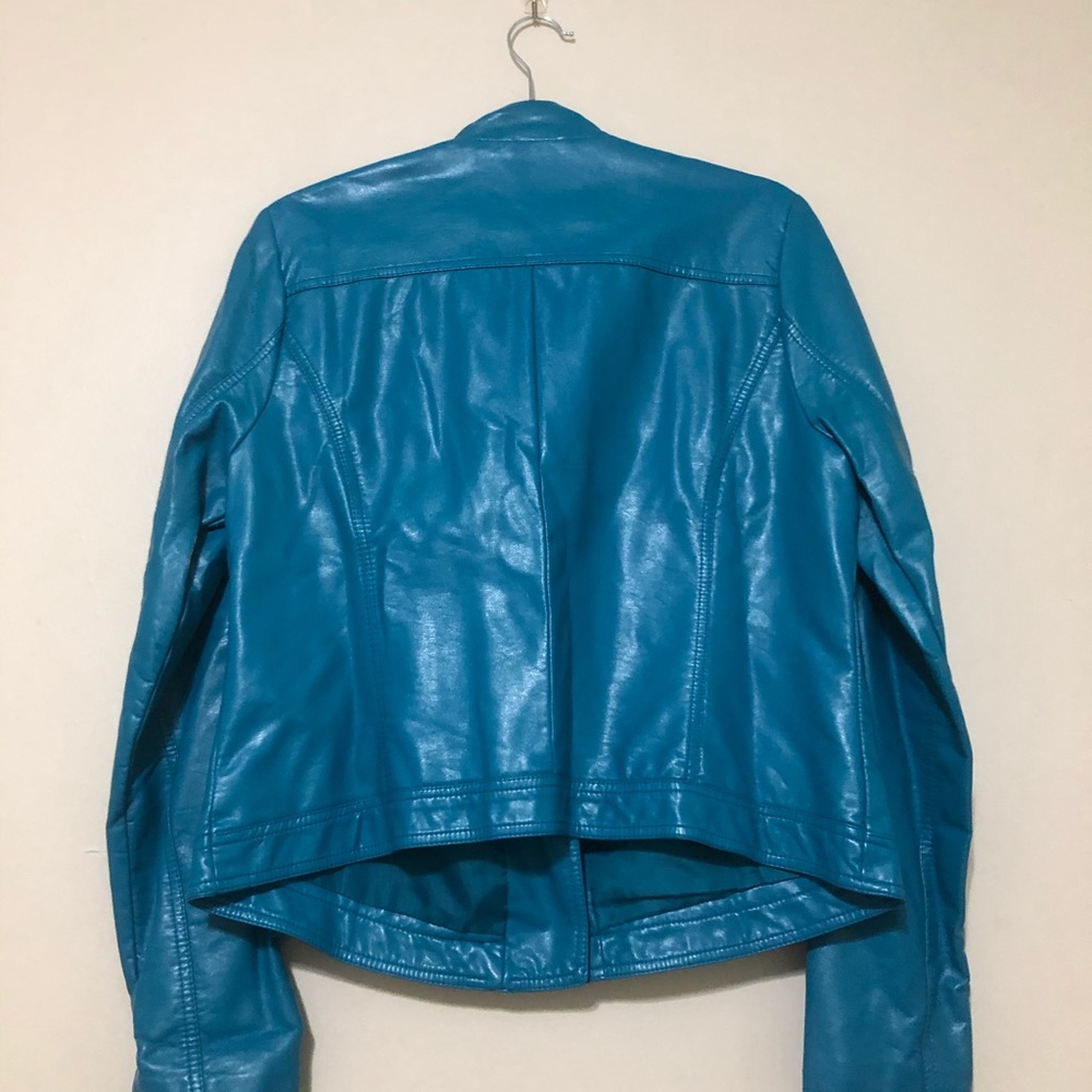 Jacket - Picture 2 of 3